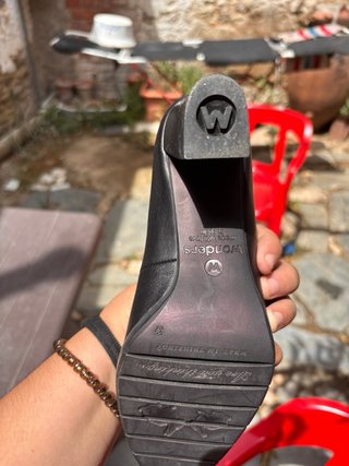 Tacones Wonders Talla 37 Negros