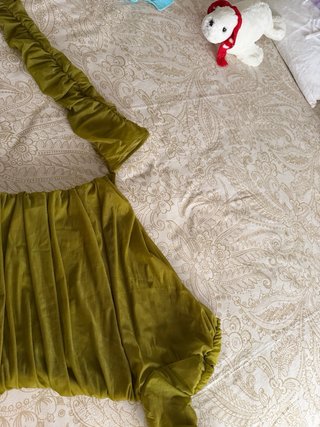 Vestido verde Zara drapeado asimétrico