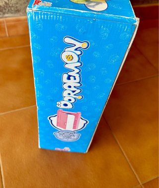 Casa Doraemon con figuras ,coche y puerta mágica