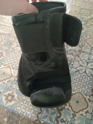 Guantes de boxeo REEHUT negros