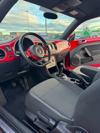 Volkswagen Beetle 2012