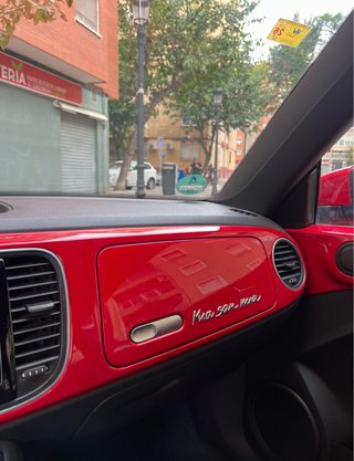 Volkswagen Beetle 2012