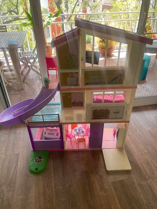 Casa de Barbie con accesorios