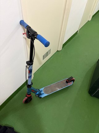 Patinete infantil azul