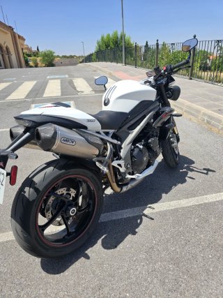 Triumph Speed Triple 1050 RS