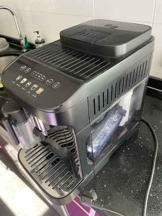 Cafetera DeLonghi Magnifica EVO Automática