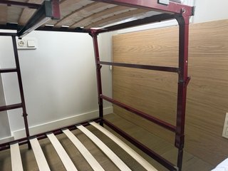 Litera plegable con 2 colchones y somier.