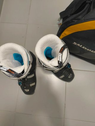 Sci Salomon con scarponi Salomon