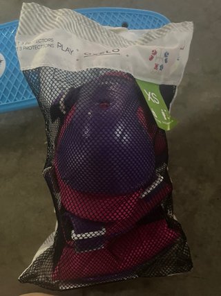 Cascos y protecciones para patinaje y bici niños