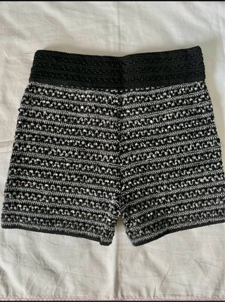Pantalón corto lentejuelas negro y plata
