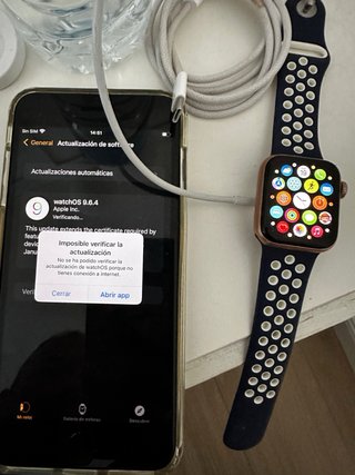 Apple Watch SE 40mm Batería 83%
