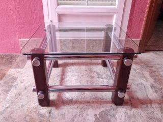 Mesa auxiliar cristal, madera y metal