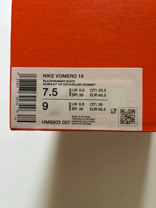 Zapatillas Nike Vomero 18 Running Negras