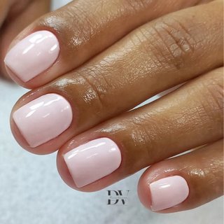 Descubre la experiencia premium en cuidado de uñas