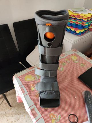 Bota Ortopédica Pierna Derecha