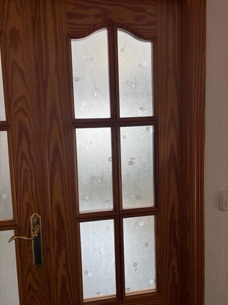 Puerta doble de comedor de madera