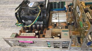 Placabase Abit intel 4 3.2ghz 2GB RAM Nvidia 128