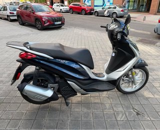 Moto scooter Vespa Piaggio Medley abs 125cc 2016