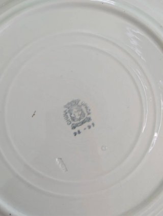 Fuente para servir de porcelana borde dorado
