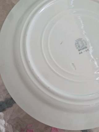 Fuente para servir de porcelana borde dorado