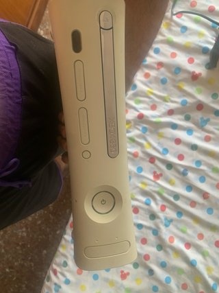 Xbox 360 Blanca con Fuente de Alimentación