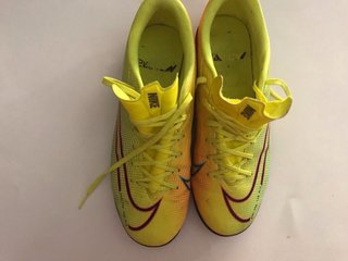 Botas de fútbol Nike Mercurial Talla 42