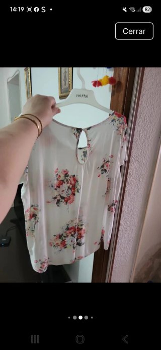 Blusa Only floral blanca