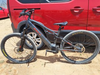 Bicicleta eléctrica BH Dinc80