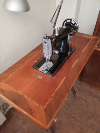Máquina de coser Sigma antigua