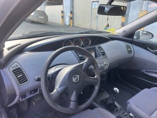 Nissan Primera 2003