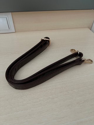 Bolso cuadrado marrón