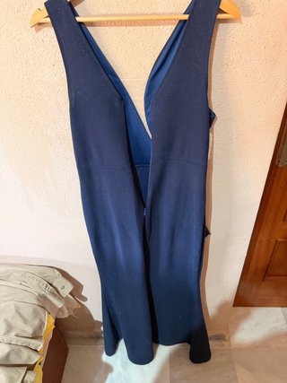 Vestido azul brillante elegante