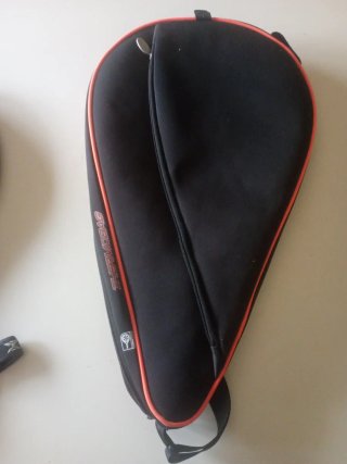 Pala de pádel NOX MP10 y funda Bullpadel