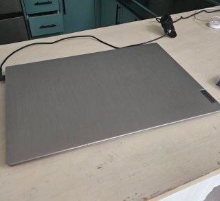 Lenovo IdeaPad 3 Ryzen 5 8GB RAM 512GB SSD