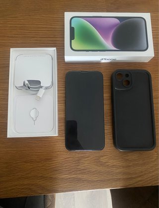 iPhone 14 Apple