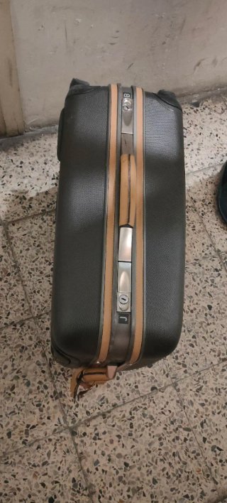 Maleta Samsonite gris oscuro