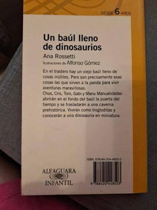 Un baúl lleno de dinosaurios