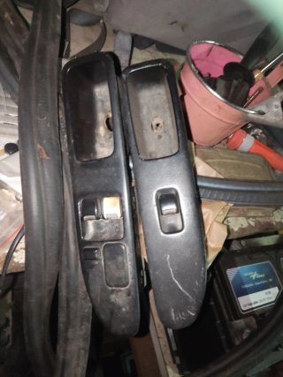 Botonera Elevalunas Nissan vanette cargó