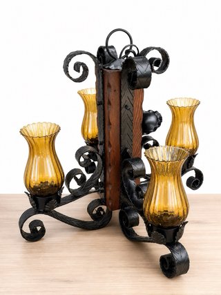 Lámpara de forja con velas de cristal