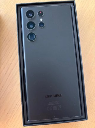 Samsung S22 Ultra Negro + Accesorios