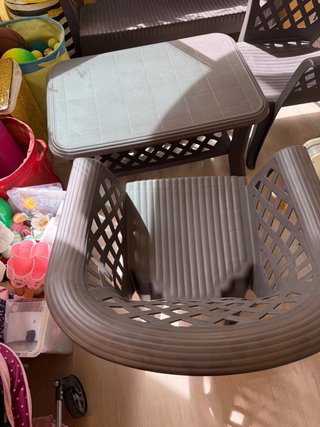Conjunto mesa y sillas terraza/jardín.