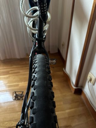 Bicicleta B-Pro Negra y Roja