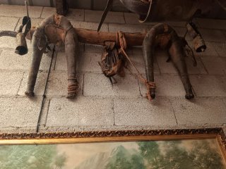Arreos antiguos de cuero