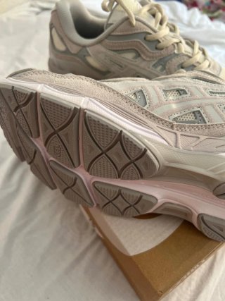 Zapatillas ASICS Beige/Gris