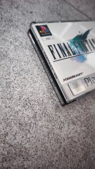 PS1 SLIM + Final Fantasy VII Platinum