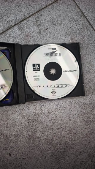 PS1 SLIM + Final Fantasy VII Platinum