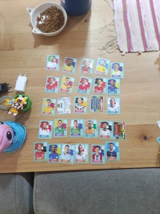Cromos de fútbol - 1 euro cada uno