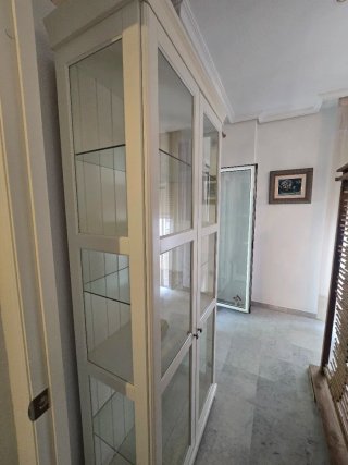 Vitrina Blanca Cristal y Madera