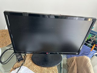 Monitor LG Flatron 22” Negro