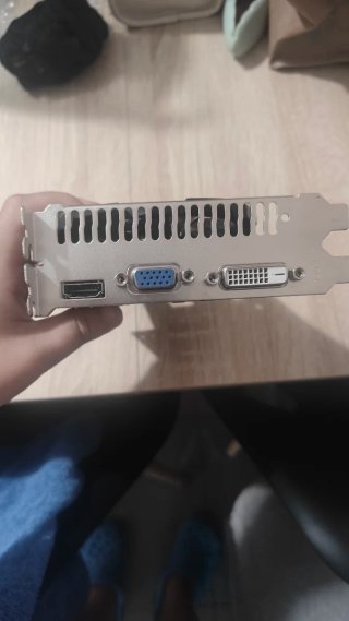 Tarjeta Gráfica NVIDIA GTX 1050 Ti 4GB D5